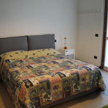 Casa Vacanze Da Riki Appartamento 1 佩斯基耶拉德加达 外观 照片