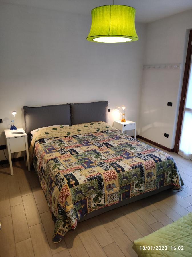 Casa Vacanze Da Riki Appartamento 1 佩斯基耶拉德加达 外观 照片