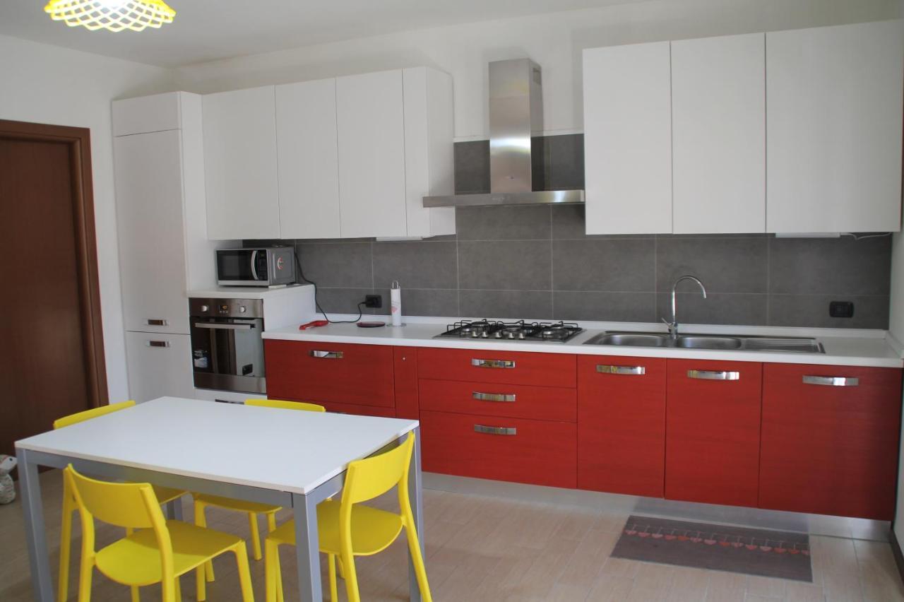 Casa Vacanze Da Riki Appartamento 1 佩斯基耶拉德加达 外观 照片