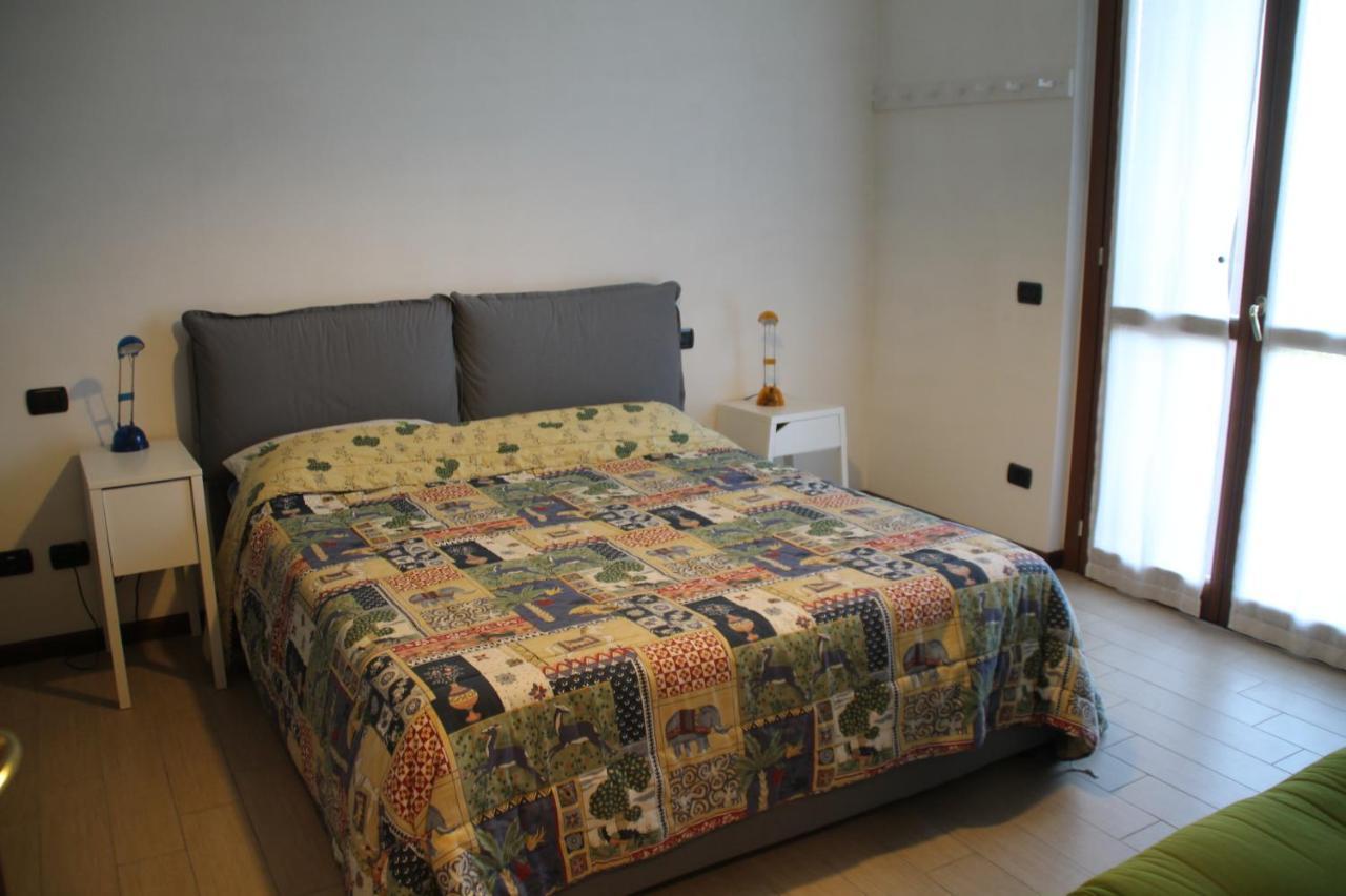 Casa Vacanze Da Riki Appartamento 1 佩斯基耶拉德加达 外观 照片