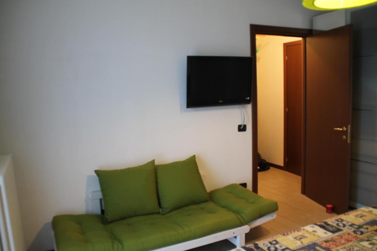Casa Vacanze Da Riki Appartamento 1 佩斯基耶拉德加达 外观 照片