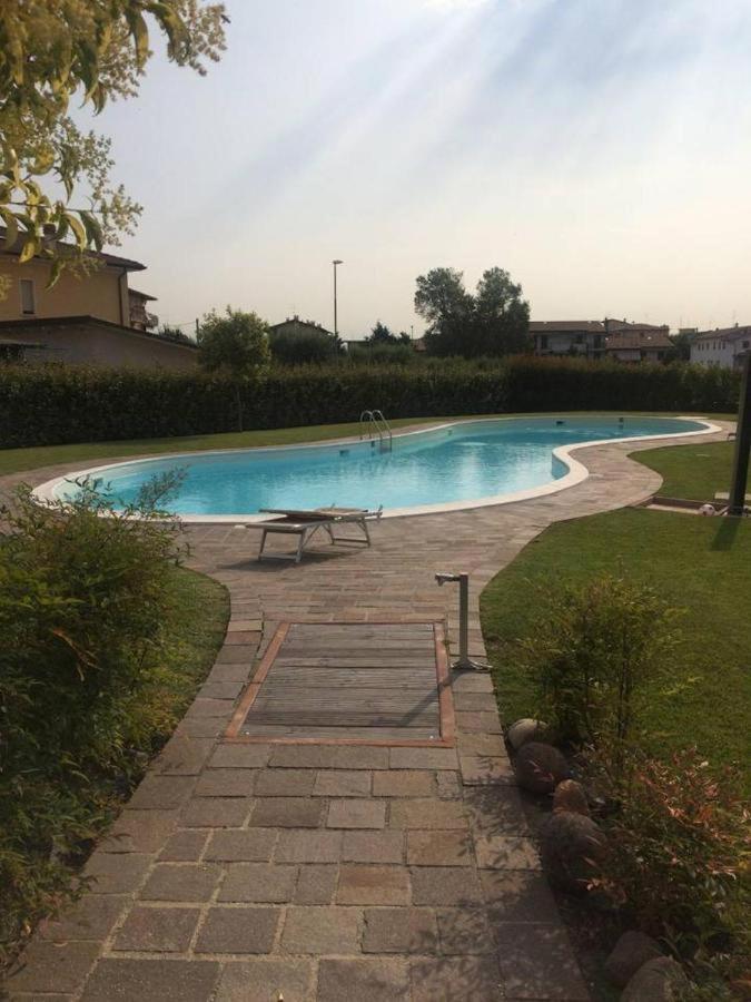 Casa Vacanze Da Riki Appartamento 1 佩斯基耶拉德加达 外观 照片